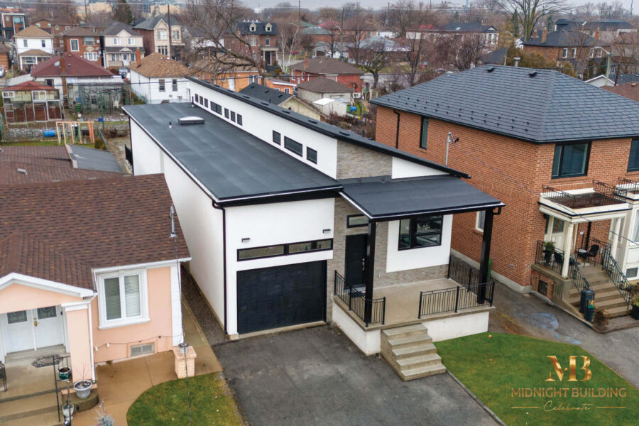 76 Hay Ave (Etobicoke)The Hallmark Collection Midnight Building